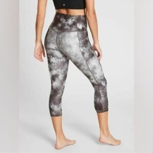 Athleta Black and Gray Tie-Dye Leggings